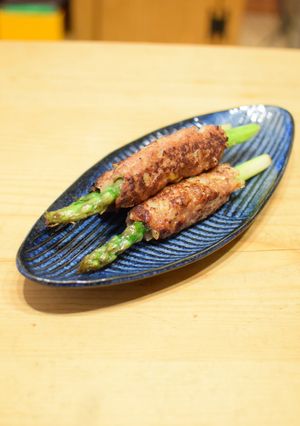 居酒屋風。アスパラ一本！豪快つくね♪-レシピのメイン写真