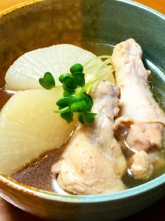 鷄手羽元と大根の〝おでんの素〟煮 *☻*-レシピのメイン写真