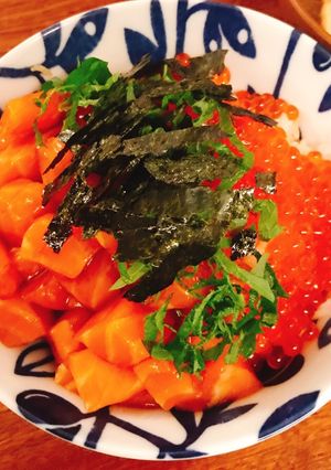 サーモンとイクラの親子丼-レシピのメイン写真
