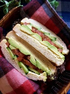 アボカド&チーズ★もりもりサンド-レシピのメイン写真