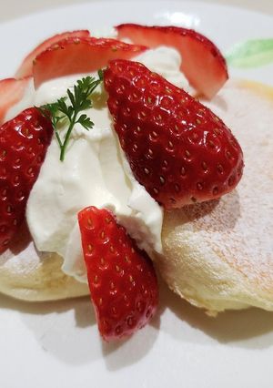 ふわふわ♥いちごのスフレパンケーキ♪-レシピのメイン写真