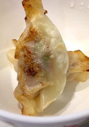 幼児からOK☆冷凍可！アスパラチーズ餃子-レシピのメイン写真