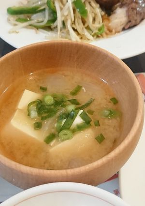☺︎玉ねぎと豆腐の味噌汁-レシピのメイン写真