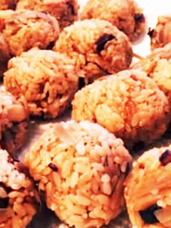 タコ飯のひとくちおにぎり味噌風味れ-レシピのメイン写真