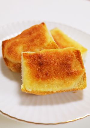 食パンde簡単！塗って焼くメロンパン！！-レシピのメイン写真