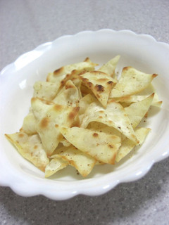 残った餃子の皮で☆パリパリおやつ♪-レシピのメイン写真