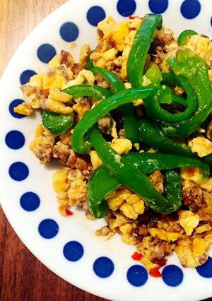 ピーマンとひき肉のピリ辛卵炒め-レシピのメイン写真