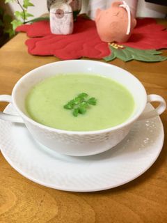 ブロッコリーと新玉ねぎのスープ-レシピのメイン写真