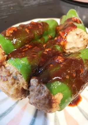 丸ごとピーマンの肉詰め-レシピのメイン写真
