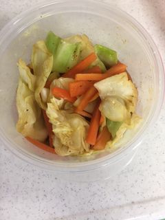キャベツと人参のカレー麺つゆ和え-レシピのメイン写真