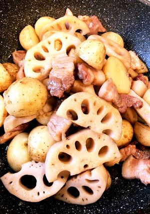 豚バラと新じゃがの甘辛煮!-レシピのメイン写真