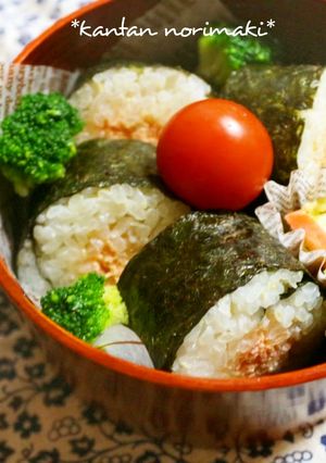 簡単◎ラップ海苔巻き◎鮭フレークde-レシピのメイン写真