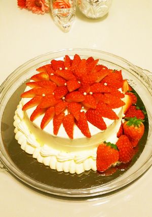 簡単イチゴたっぷりデコレーションケーキ♡-レシピのメイン写真