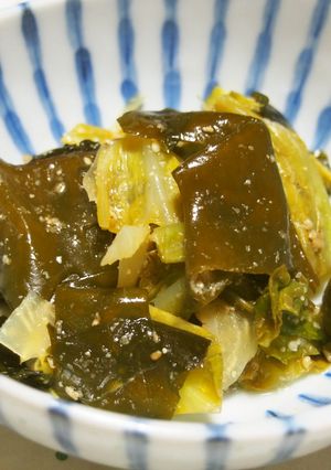 キャベツとワカメごま酢和え♪-レシピのメイン写真