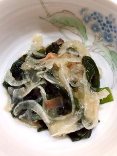 新玉とわかめのサラダ-レシピのメイン写真