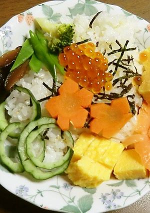 お絵描きのように飾ろう～一年中チラシ寿司-レシピのメイン写真
