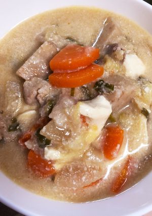 具沢山で暖まるかす汁。お肉Ｖｅｒ．-レシピのメイン写真