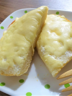 ヨーグルトとチーズのトースト-レシピのメイン写真