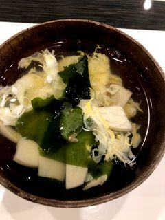 白だしでえりんぎとわかめのかきたま汁-レシピのメイン写真