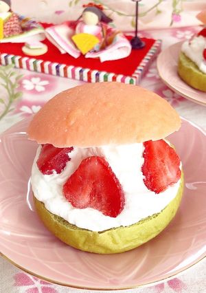 ひな祭り♡スイーツバーガー♡苺&ホイップ-レシピのメイン写真