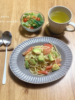 簡単オイルパスタ☆アボカドトマトパスタ-レシピのメイン写真