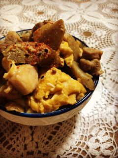 簡単!うまい!鶏ごぼう卵とじ丼!-レシピのメイン写真