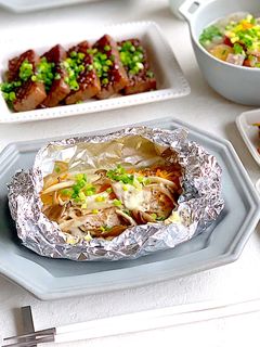 白ねぎで!鮭の味噌マヨチーズホイル焼き-レシピのメイン写真