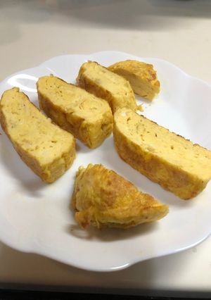 メレンゲにチーズとマヨでふわふわ卵焼き-レシピのメイン写真