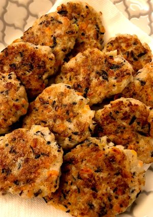 ＊離乳食後期＊鶏ひき肉豆腐ハンバーグ-レシピのメイン写真