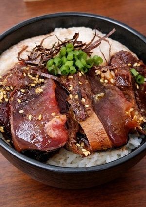 ご飯すすむ🐟カツオ漬け丼-レシピのメイン写真
