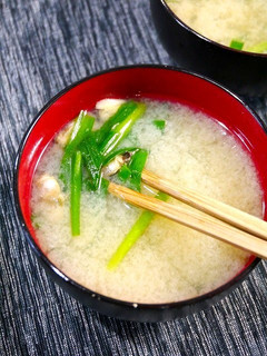 疲労回復!アサリとニラのお味噌汁-レシピのメイン写真