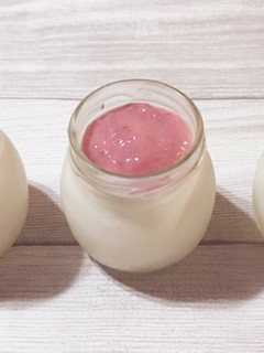 イチゴミルクソースの豆乳パンナコッタ-レシピのメイン写真