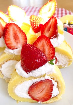 いちごのロールケーキ-レシピのメイン写真