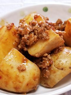 ☆簡単おかず♪新じゃがピリ辛肉味噌炒め☆-レシピのメイン写真