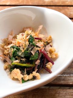 紫ほうれん草と鶏そぼろ-レシピのメイン写真