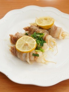 レンジで時短♪もやしの豚肉巻きレモン蒸し-レシピのメイン写真