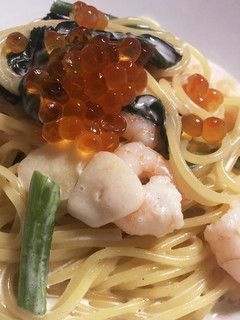 簡単!イクラとエビのクリームパスタ-レシピのメイン写真