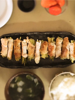 簡単で美味!かぶの葉の豚肉巻き✨-レシピのメイン写真