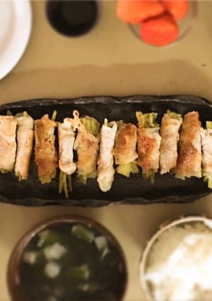 簡単で美味！かぶの葉の豚肉巻き✨-レシピのメイン写真