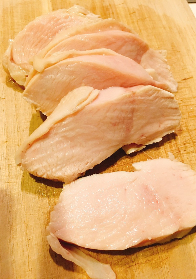 鶏むね肉の茹で方しっとり放置で簡単レシピ-レシピのメイン写真