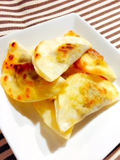 簡単!カレーとチーズの餃子風包み焼き-レシピのメイン写真