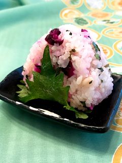 大葉 と しば漬け の おにぎり-レシピのメイン写真