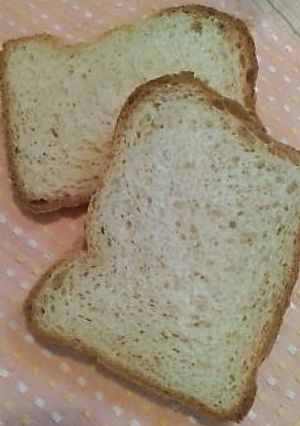 中力粉で☆全粒粉入り食パン-レシピのメイン写真