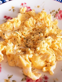 スクランブルエッグ-レシピのメイン写真