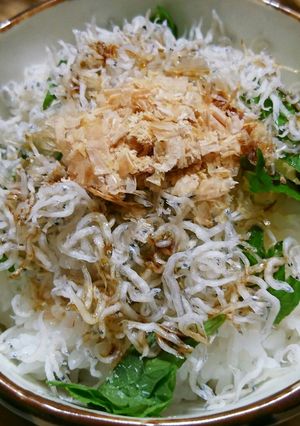 簡単(*^^๓)美味～♪家のしらすご飯❢-レシピのメイン写真