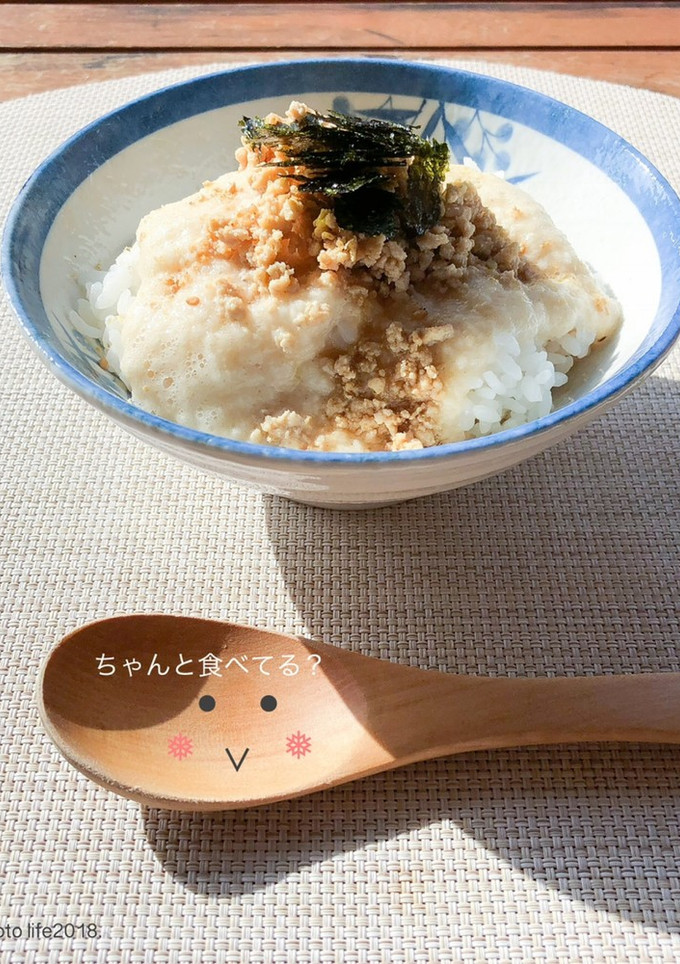 とろろそぼろご飯-レシピのメイン写真