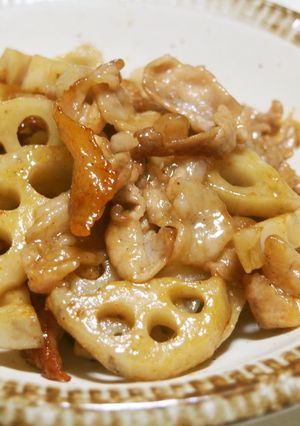 レンコンと豚こまの甘辛炒め♪サクサク食感-レシピのメイン写真