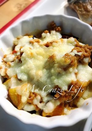 そぼろ肉リメイク♡ナスとトマトのチーズ焼-レシピのメイン写真