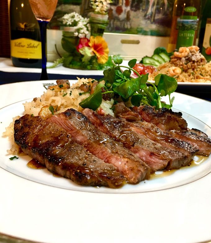 お肉でご飯【ステーキガーリックライス♥】-レシピのメイン写真