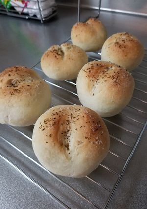 オリーブと塩の食事パン-レシピのメイン写真